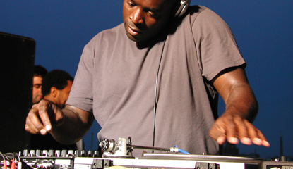 kevin saunderson