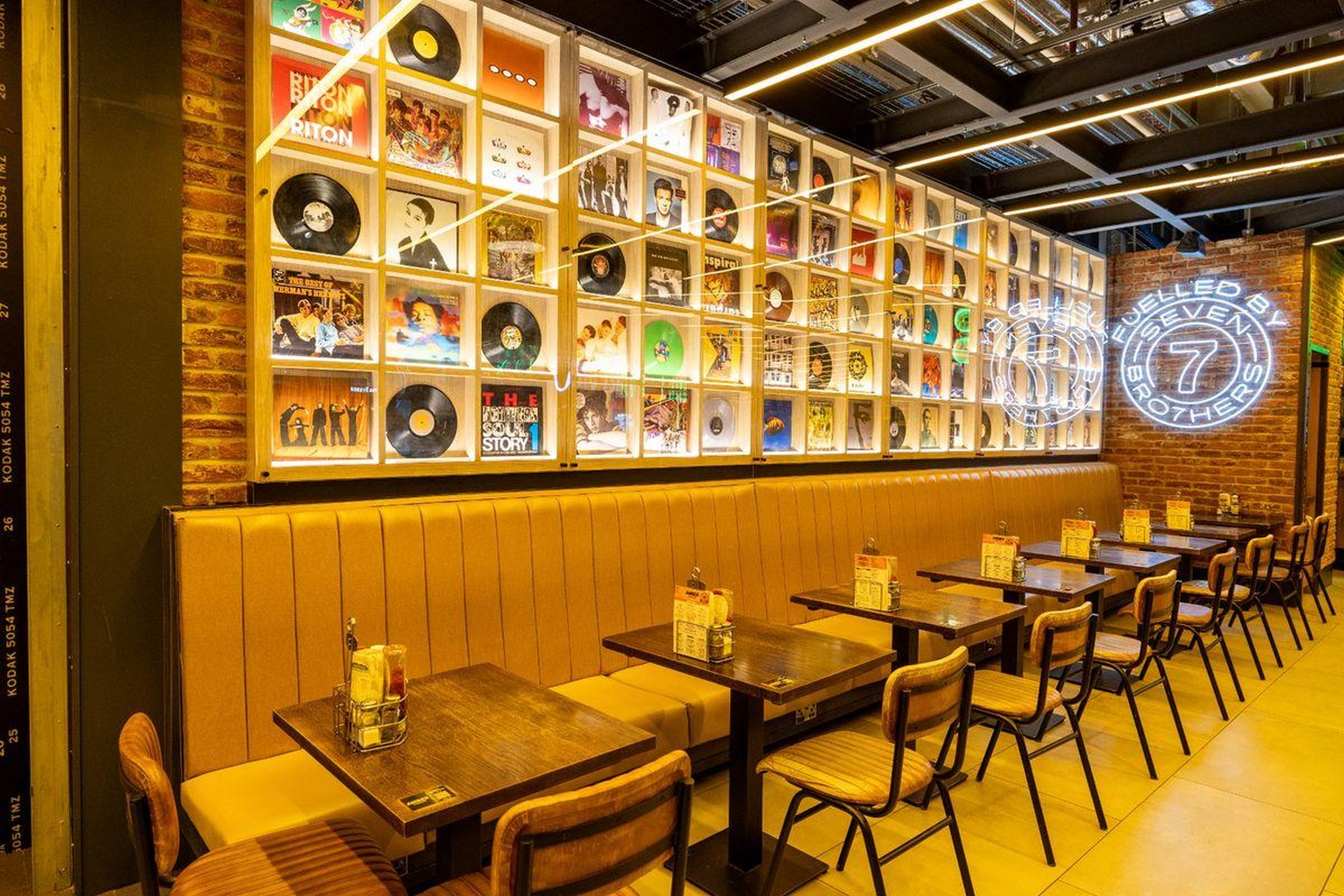 Zavirite u novi aerodromski bar u Manchesteru inspiriran legendarnom The Ha&ccedil;iendom