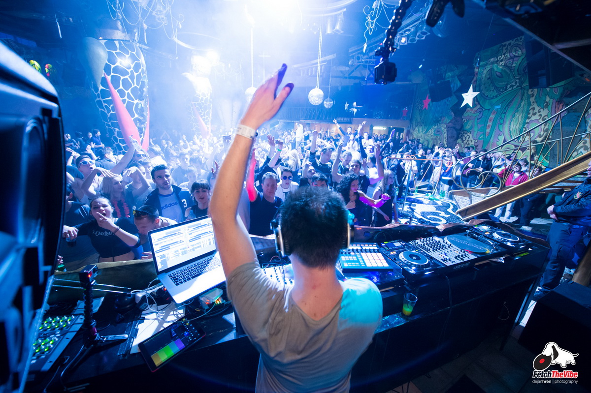troxler-ambasada_6